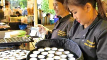 地摊网红小吃,盘点2023年火爆网红小吃，街头美食盛宴来袭