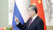 王毅谈中俄关系的“五个始终”,王毅提出“五个始终”战略指引